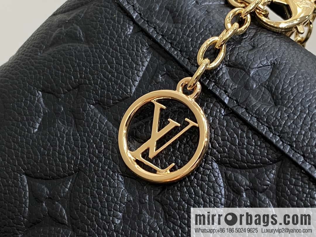[Boutique‑grade] M12144 black full leather embossed, chain bag handbag series, the new NANO MADELEINE handbag of the season