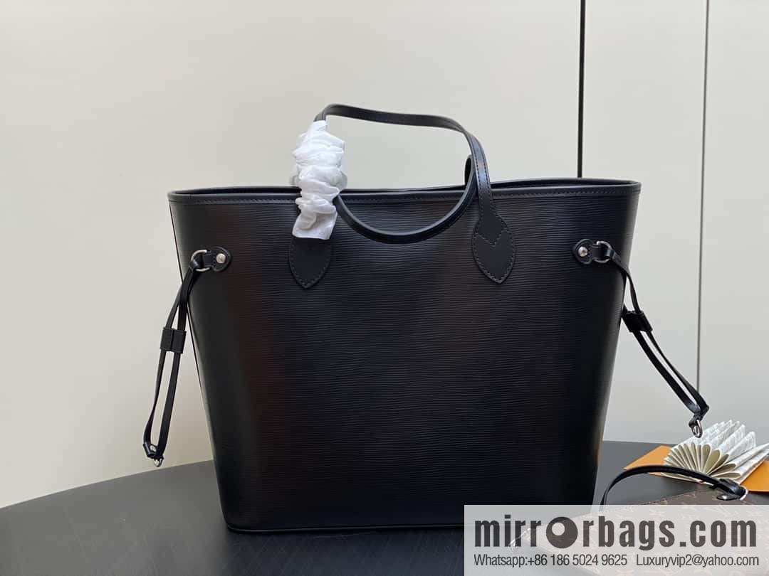 [Boutique‑grade] M11930 black, water ripple shopping bag series Neverfull medium handbag