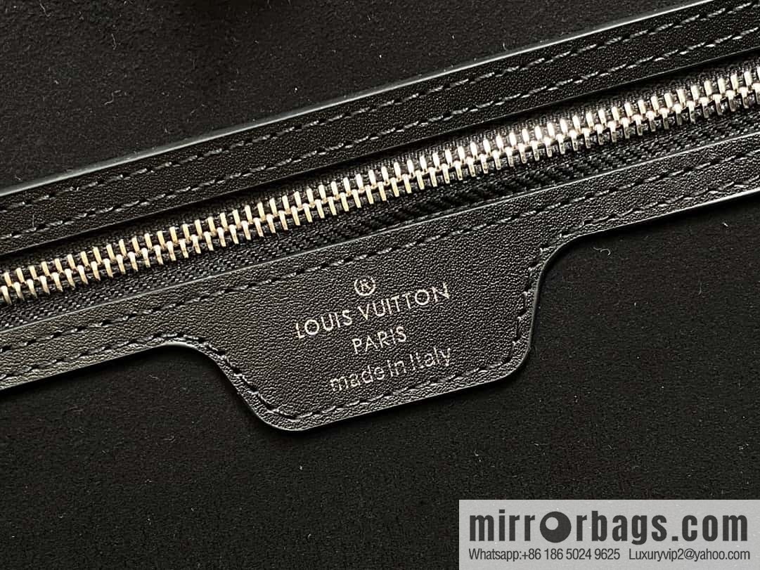 [Boutique‑grade] M11930 black, water ripple shopping bag series Neverfull medium handbag