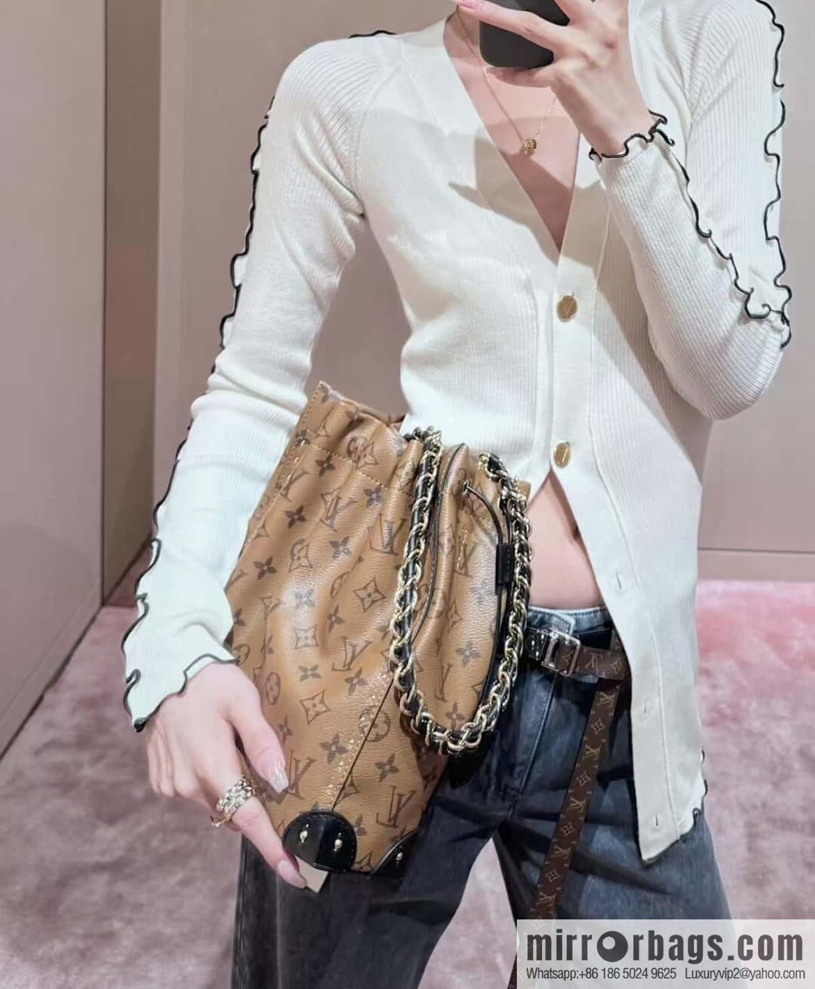 [Boutique‑grade] M13324 yellow flower, willow nail bucket bag series NO ÉTRUNK bucket small handbag 2025 Cruise early spring series