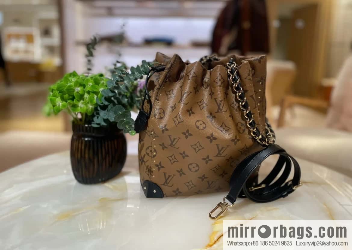 [Boutique‑grade] M13324 yellow flower, willow nail bucket bag series NO ÉTRUNK bucket small handbag 2025 Cruise early spring series