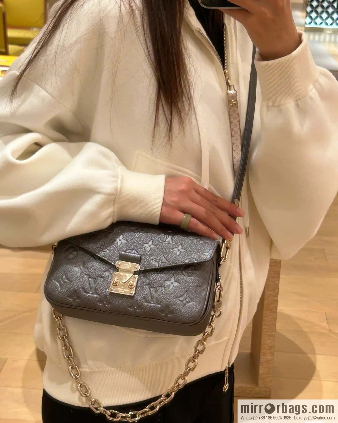 [Boutique‑grade] M11998 gun gray, full leather embossed chain messenger bag series Metis handbag