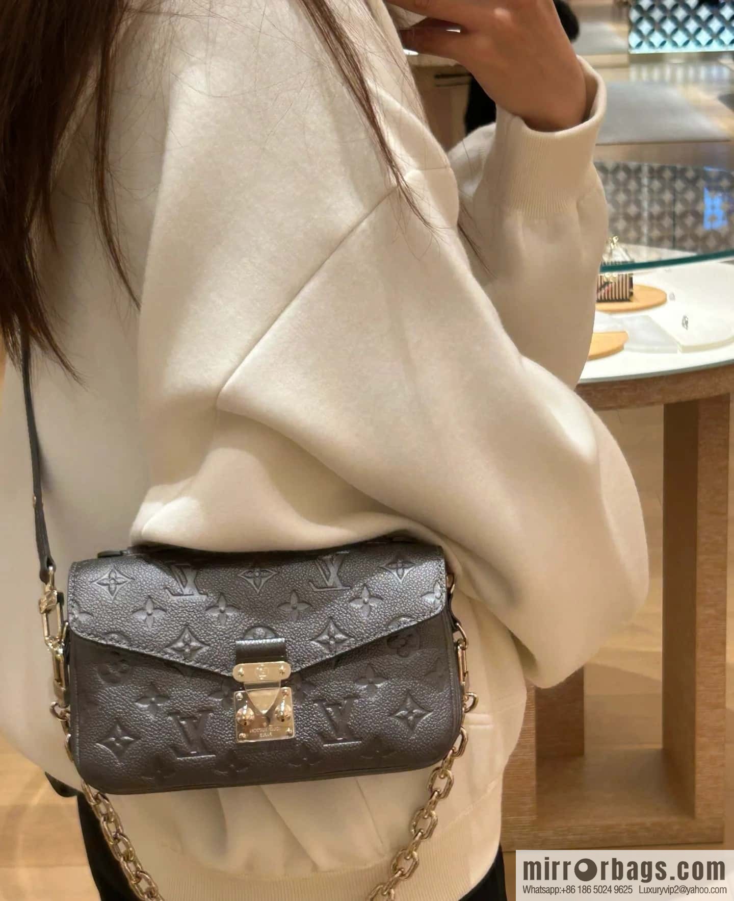 [Boutique‑grade] M11998 gun gray, full leather embossed chain messenger bag series Metis handbag