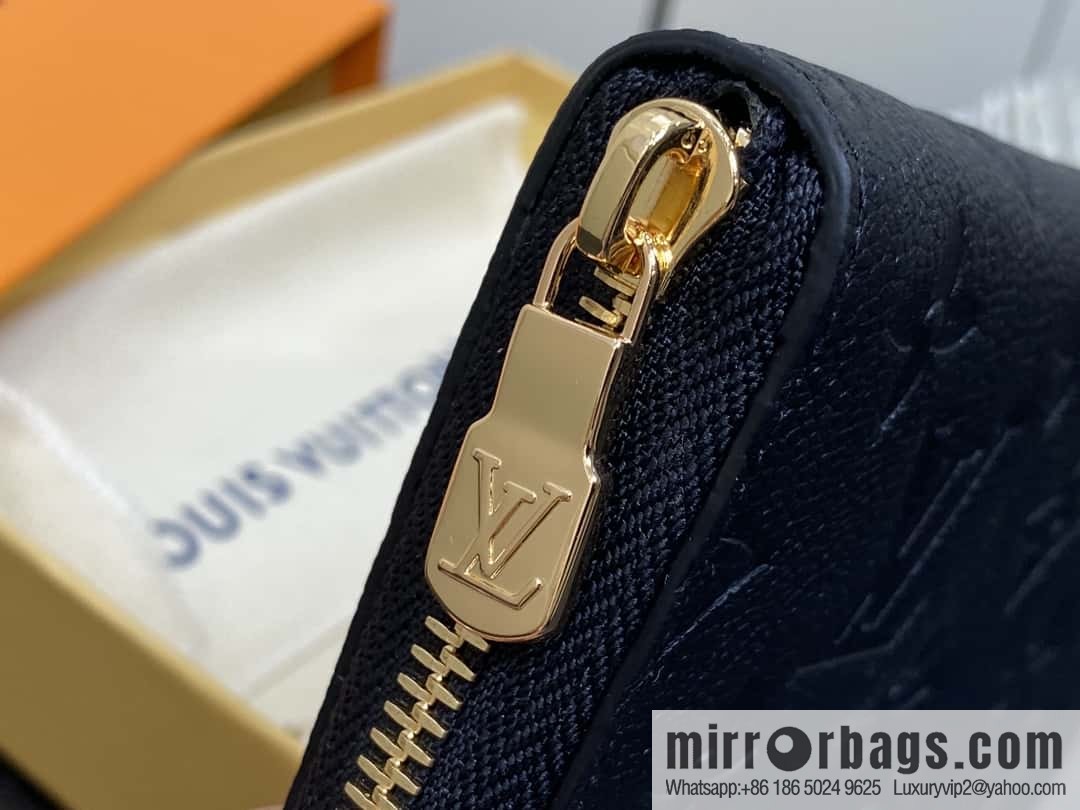 [Premium‑quality] M12425 black, full leather embossed single zipper wallet series New Margot Wallet