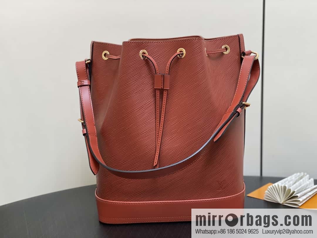 [Boutique‑grade] M24932 brown, water ripple bucket bag NOE MM handbag Noé MM bucket bag