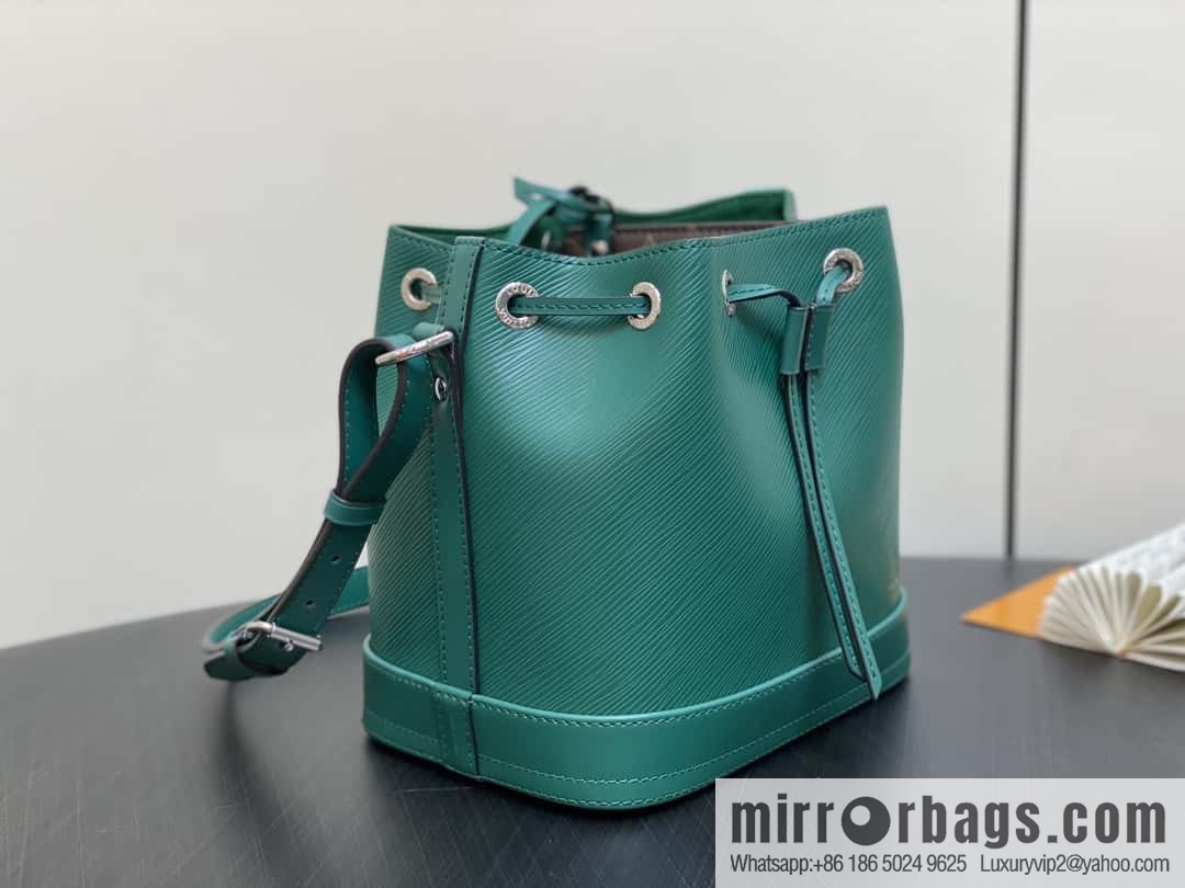 [Boutique‑grade] M24675 green, water ripple bucket bag NOE BB handbag Noé BB bag
