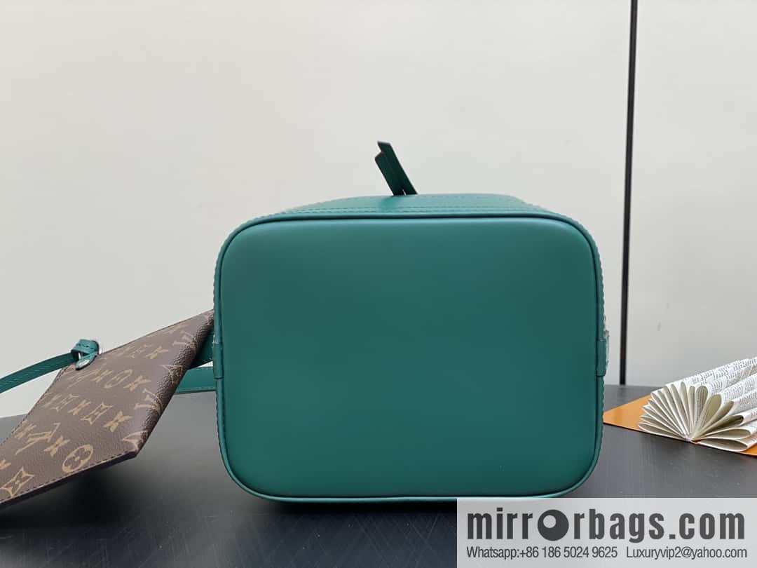 [Boutique‑grade] M24675 green, water ripple bucket bag NOE BB handbag Noé BB bag