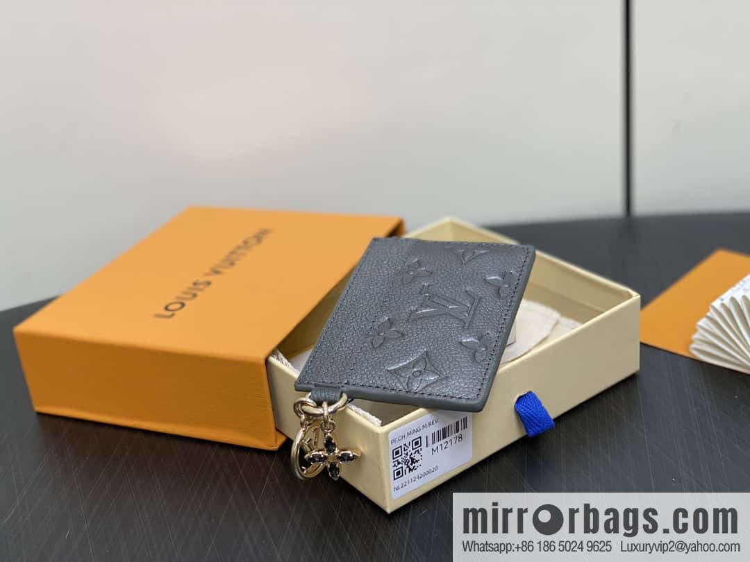 [Boutique‑grade] M12178 pearlescent gray full leather embossed, card bag wallet series Porte-cartes LV Char Ms card holder