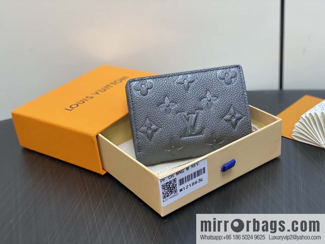 [Boutique‑grade] M12188 pearlescent gray full leather embossed, full leather two-fold wallet series Clea wallet
