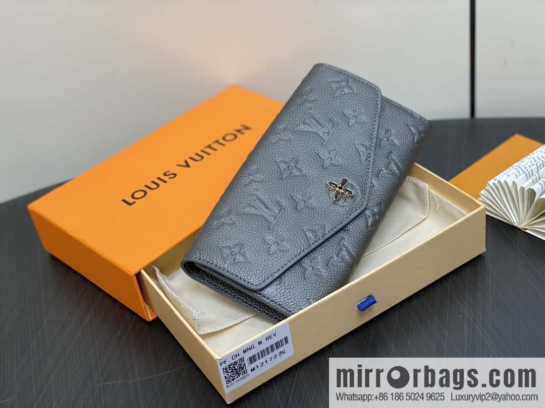 [Boutique‑grade] M12172 pearlescent gray full leather embossed, flip wallet series Sarah wallet