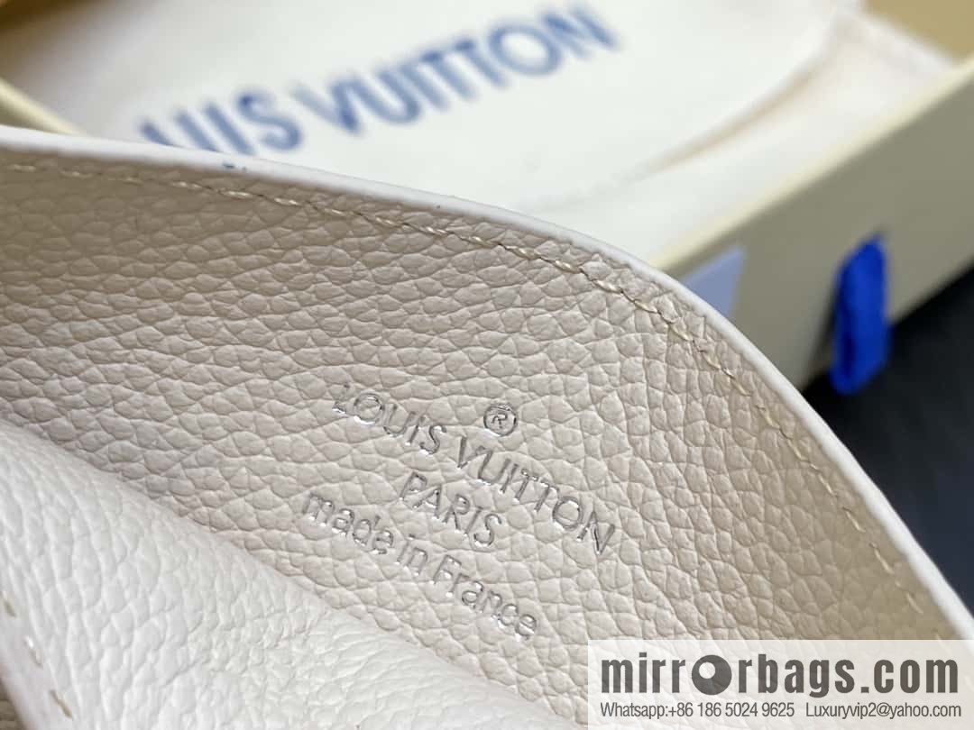 [Boutique‑grade] M12179 pearlescent white full leather embossed, card bag wallet series Porte-cartes LV Char Ms card holder