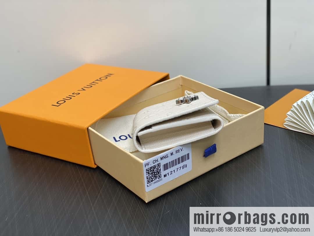 [Boutique‑grade] M12177 pearlescent white full leather embossed, business card holder wallet series LV Ski Ms series business card holder