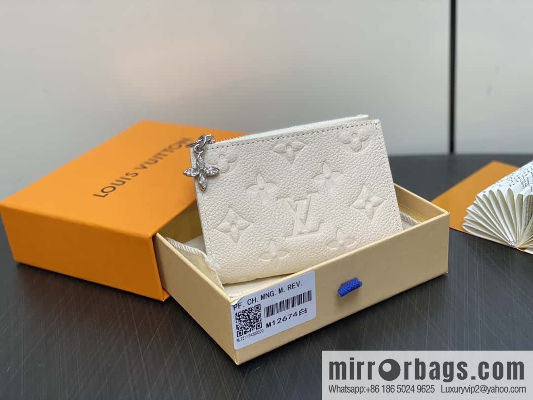 [Boutique‑grade] M12674 pearlescent white full leather embossed, two-fold wallet series Lisa Wallet wallet m12536