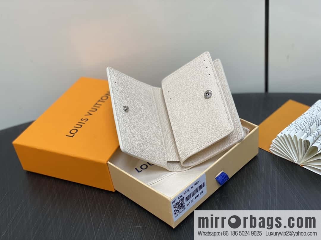 [Boutique‑grade] M12188 pearlescent white full leather embossed, full leather two-fold wallet series Clea wallet
