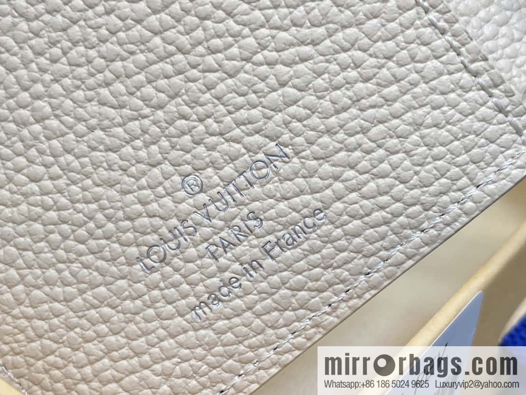 [Boutique‑grade] M12188 pearlescent white full leather embossed, full leather two-fold wallet series Clea wallet