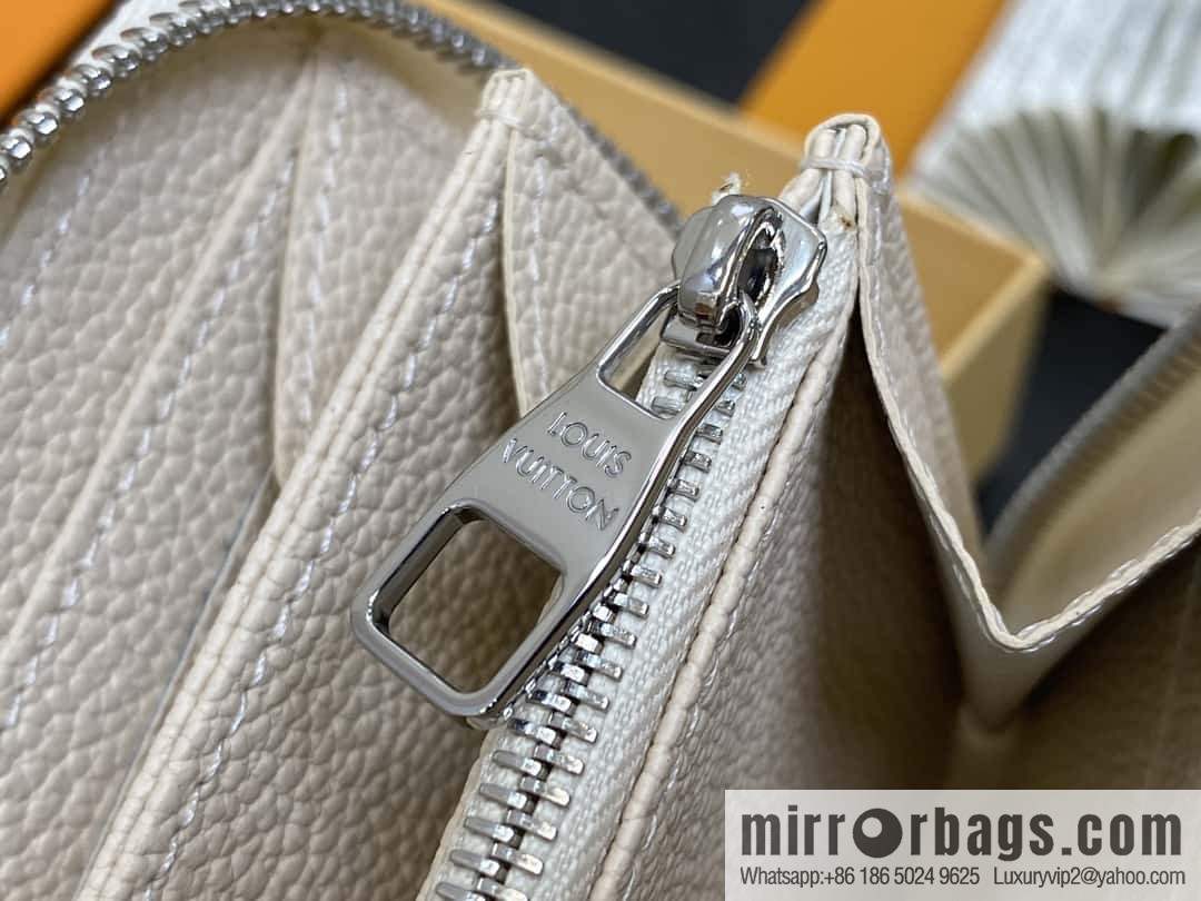 [Boutique‑grade] M12680 pearlescent white full leather embossed, single zipper wallet series Zippy zipper wallet