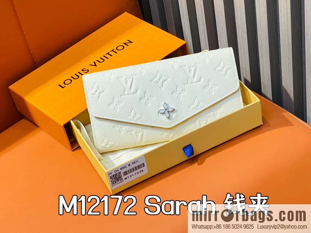 [Boutique‑grade] M12172 pearlescent white full leather embossed, flip wallet series Sarah wallet