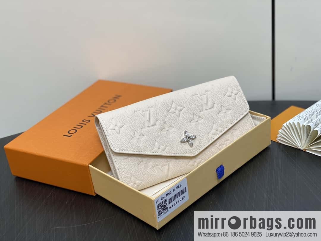 [Boutique‑grade] M12172 pearlescent white full leather embossed, flip wallet series Sarah wallet