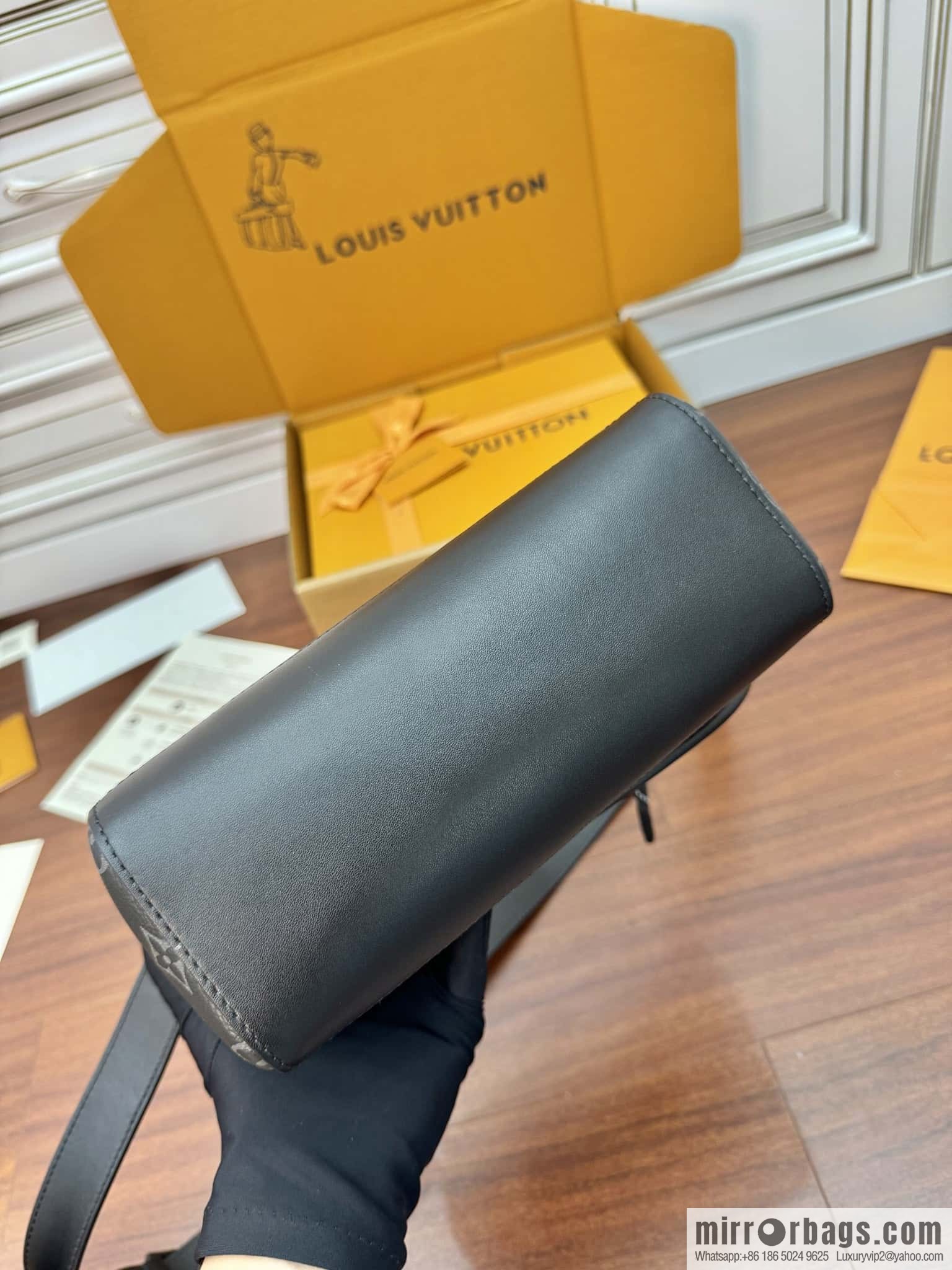 LV M12681 Pulse Messenger