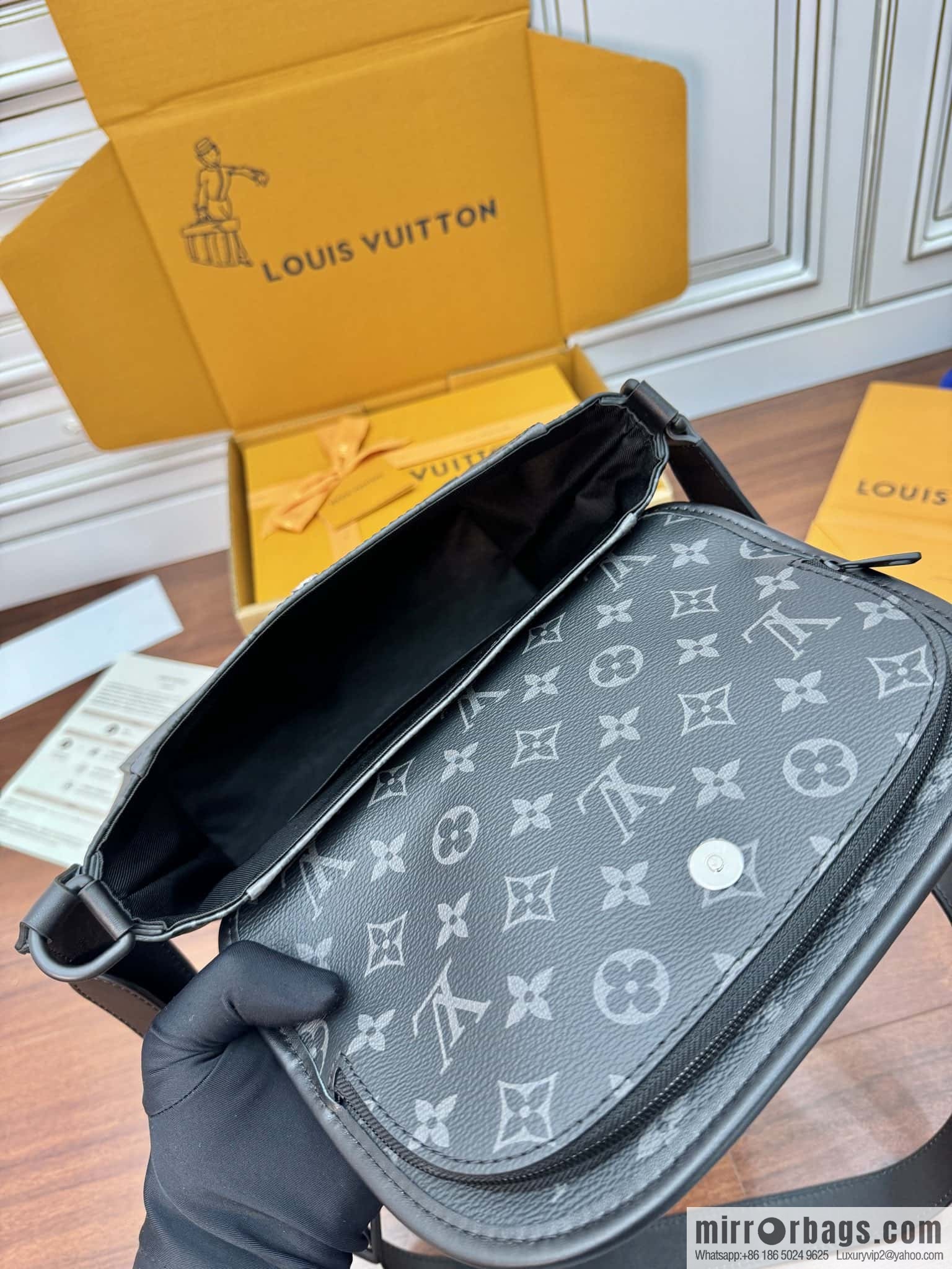 LV M12681 Pulse Messenger