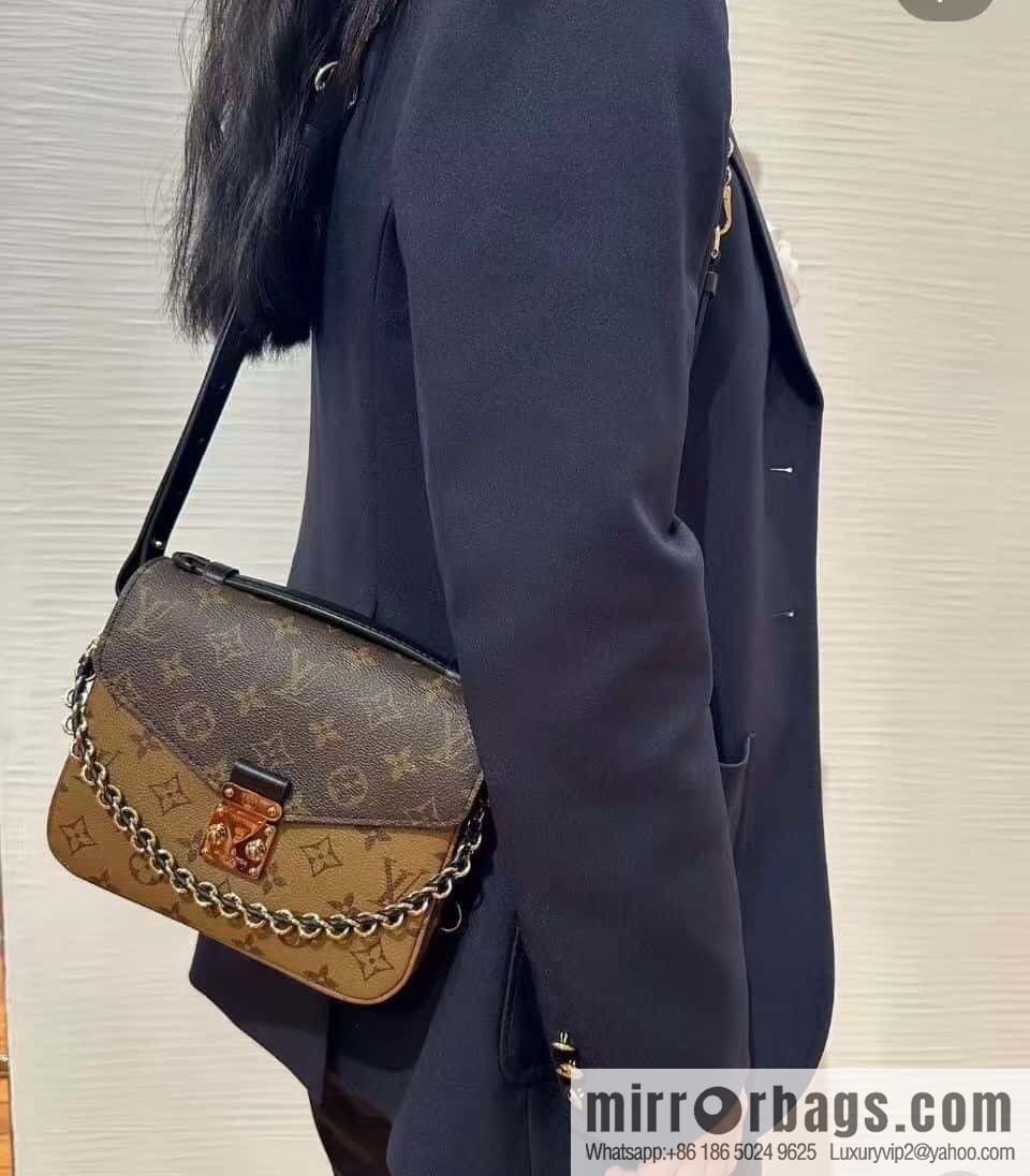 LV M11941 POCHETTE MÉTIS BACKPACK