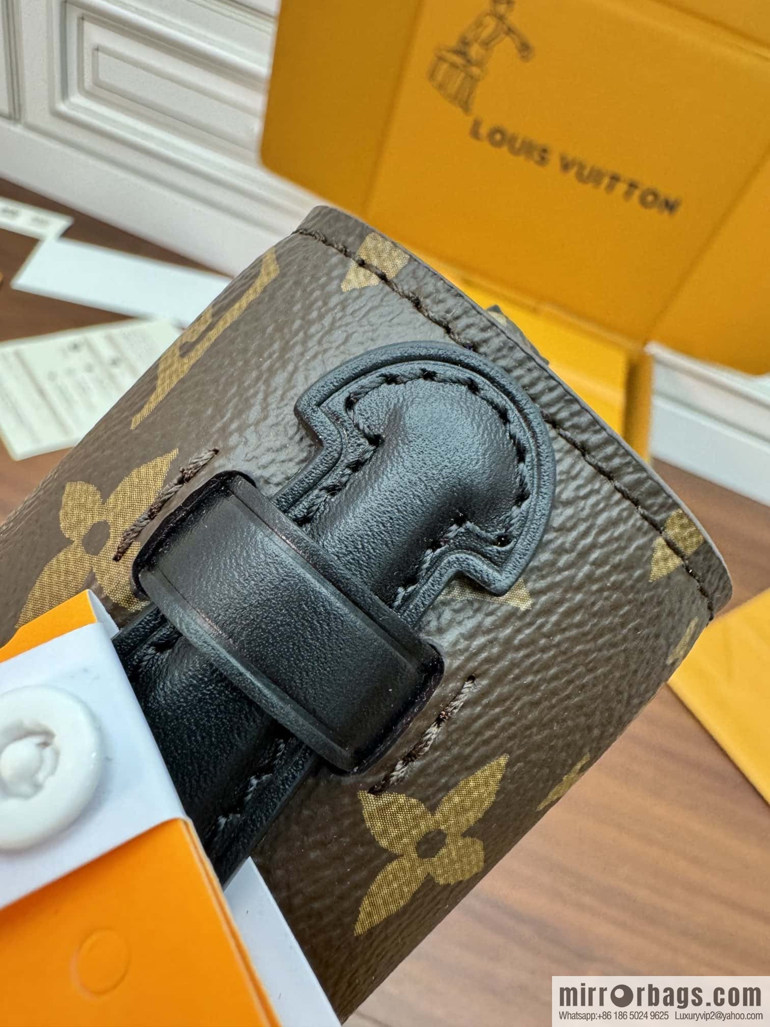 LV M11941 POCHETTE MÉTIS BACKPACK