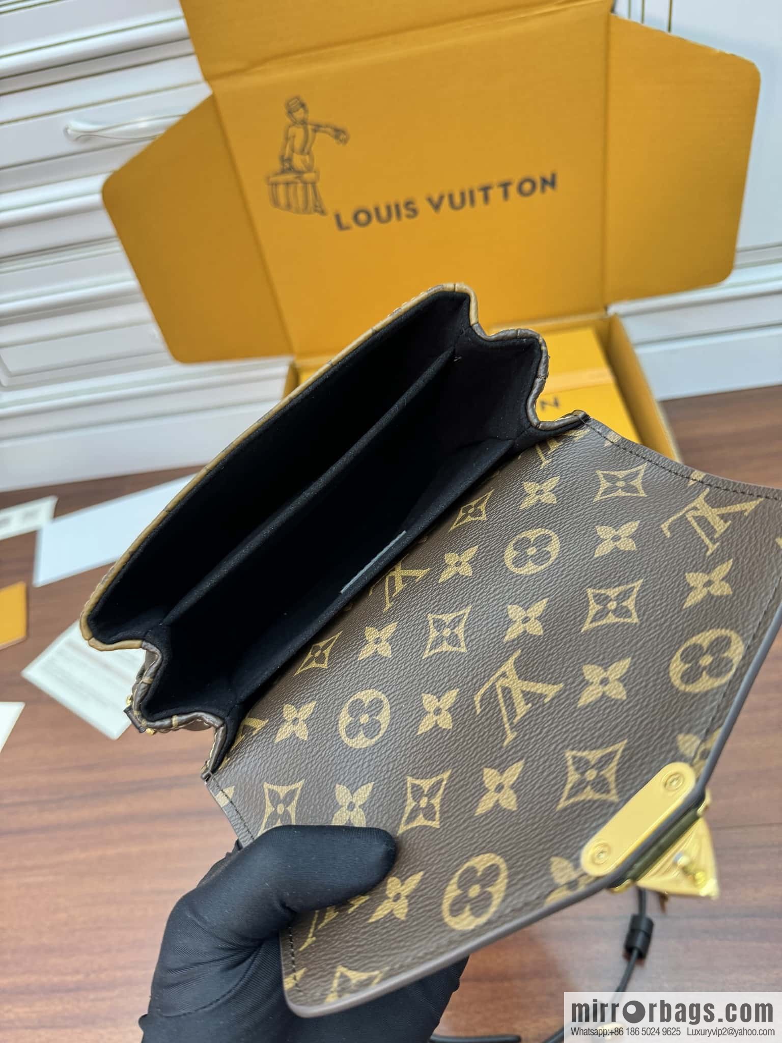 LV M11941 POCHETTE MÉTIS BACKPACK