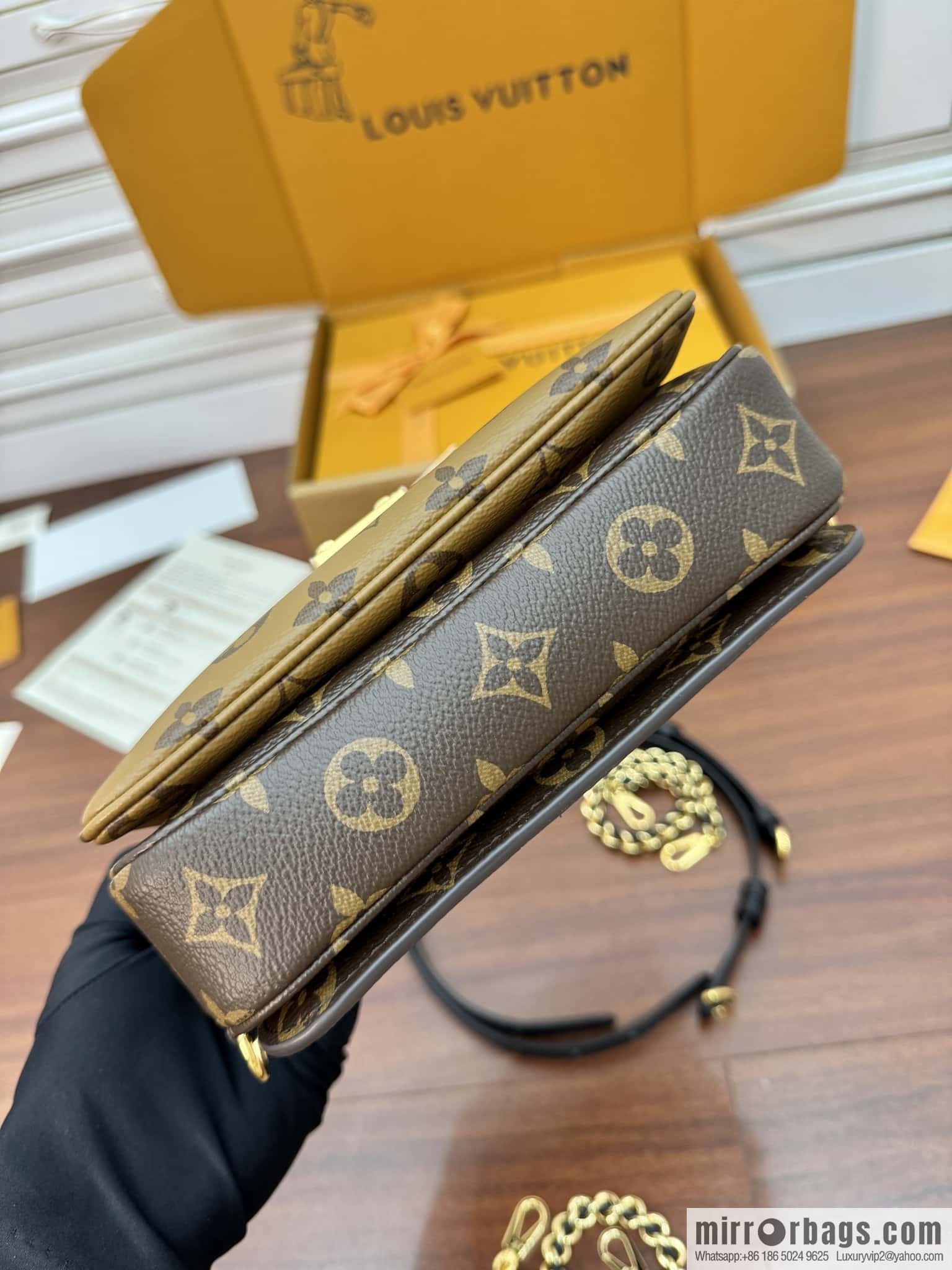 LV M11941 POCHETTE MÉTIS BACKPACK