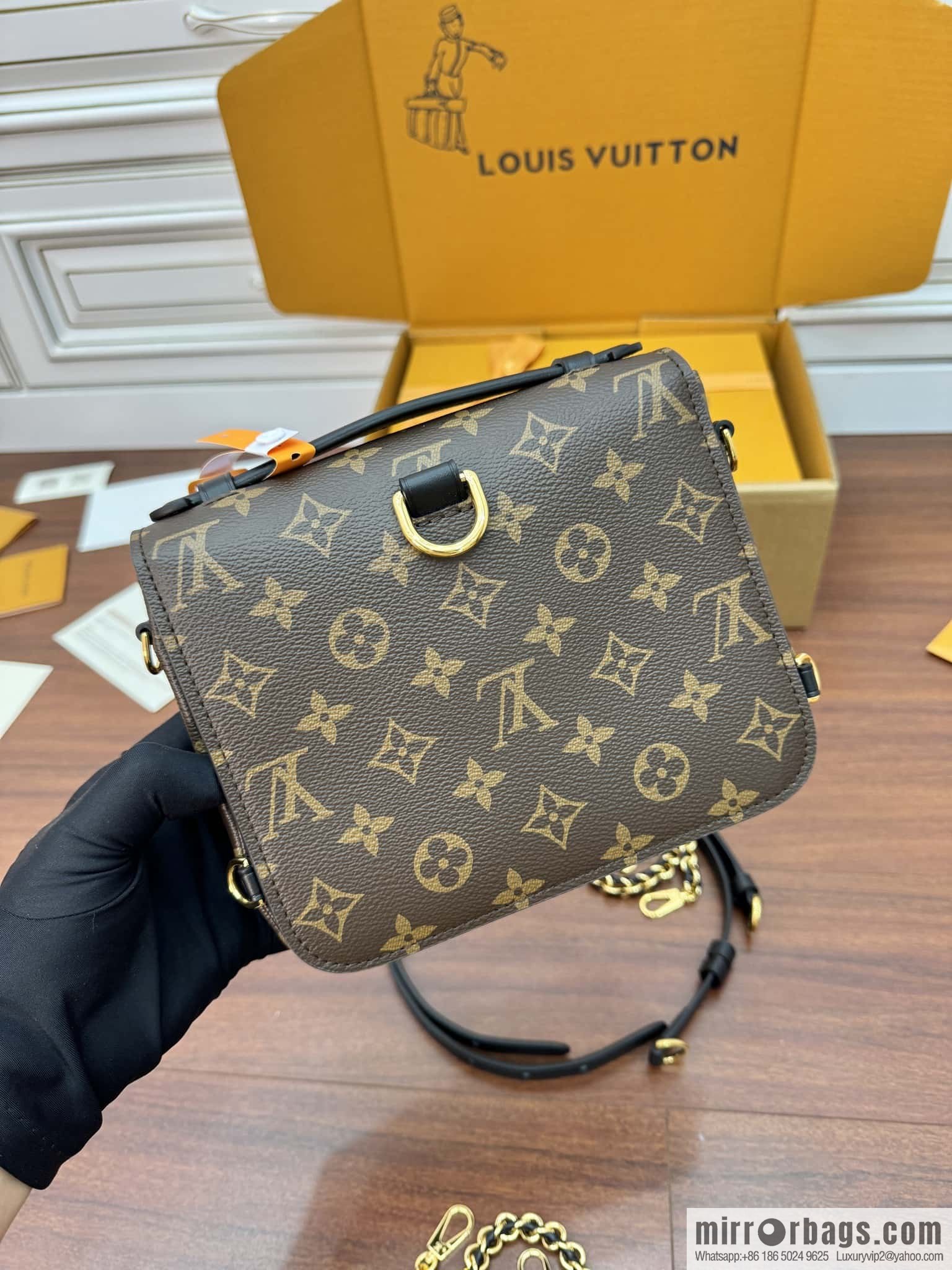 LV M11941 POCHETTE MÉTIS BACKPACK