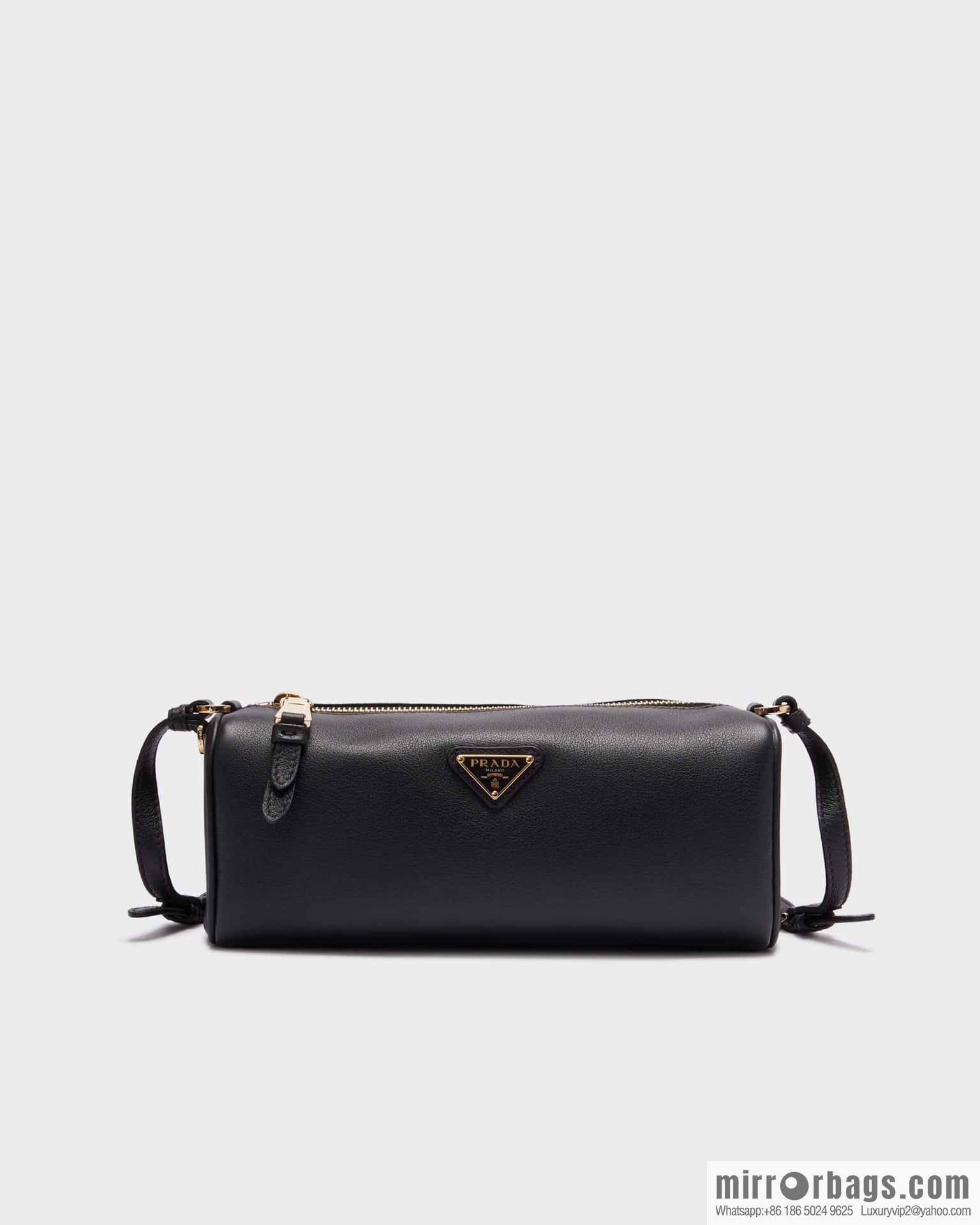 PRADA 🎉 new armpit bag 🎉 1NE058A calfskin/1BC239 🎉🎉 black