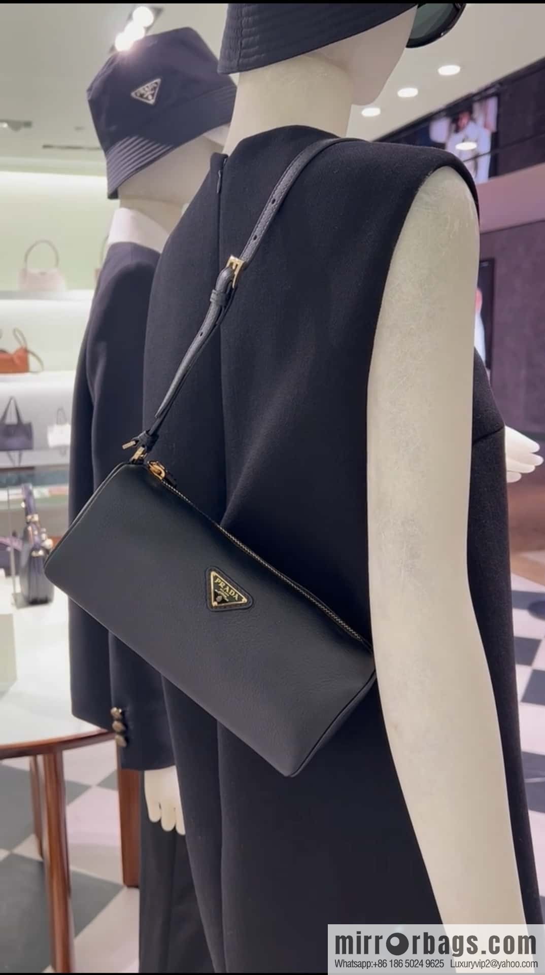 PRADA 🎉 new armpit bag 🎉 1NE058A calfskin/1BC239 🎉🎉 black