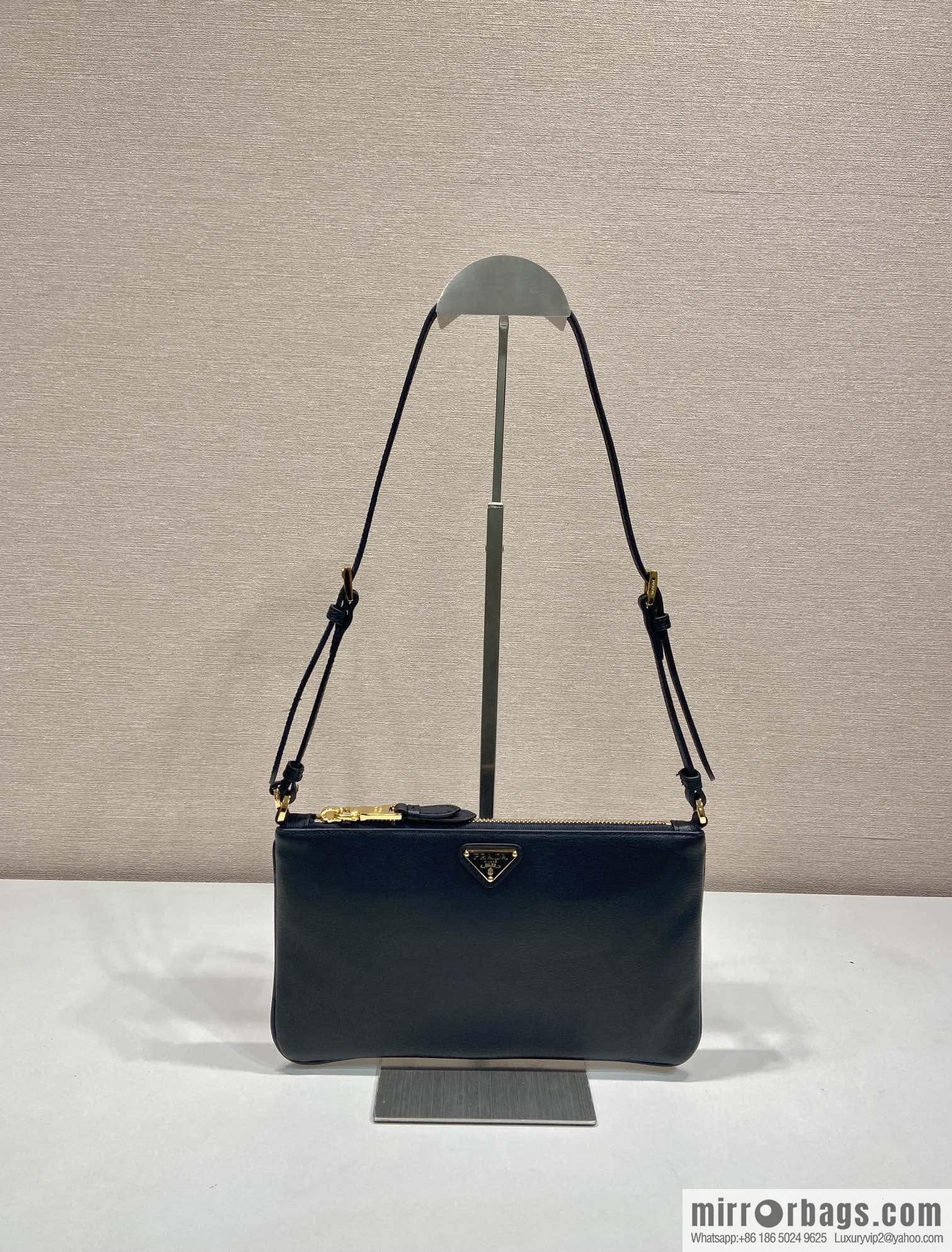 PRADA 🎉 new armpit bag 🎉 1NE545A calfskin/1BC238 🎉🎉 black
