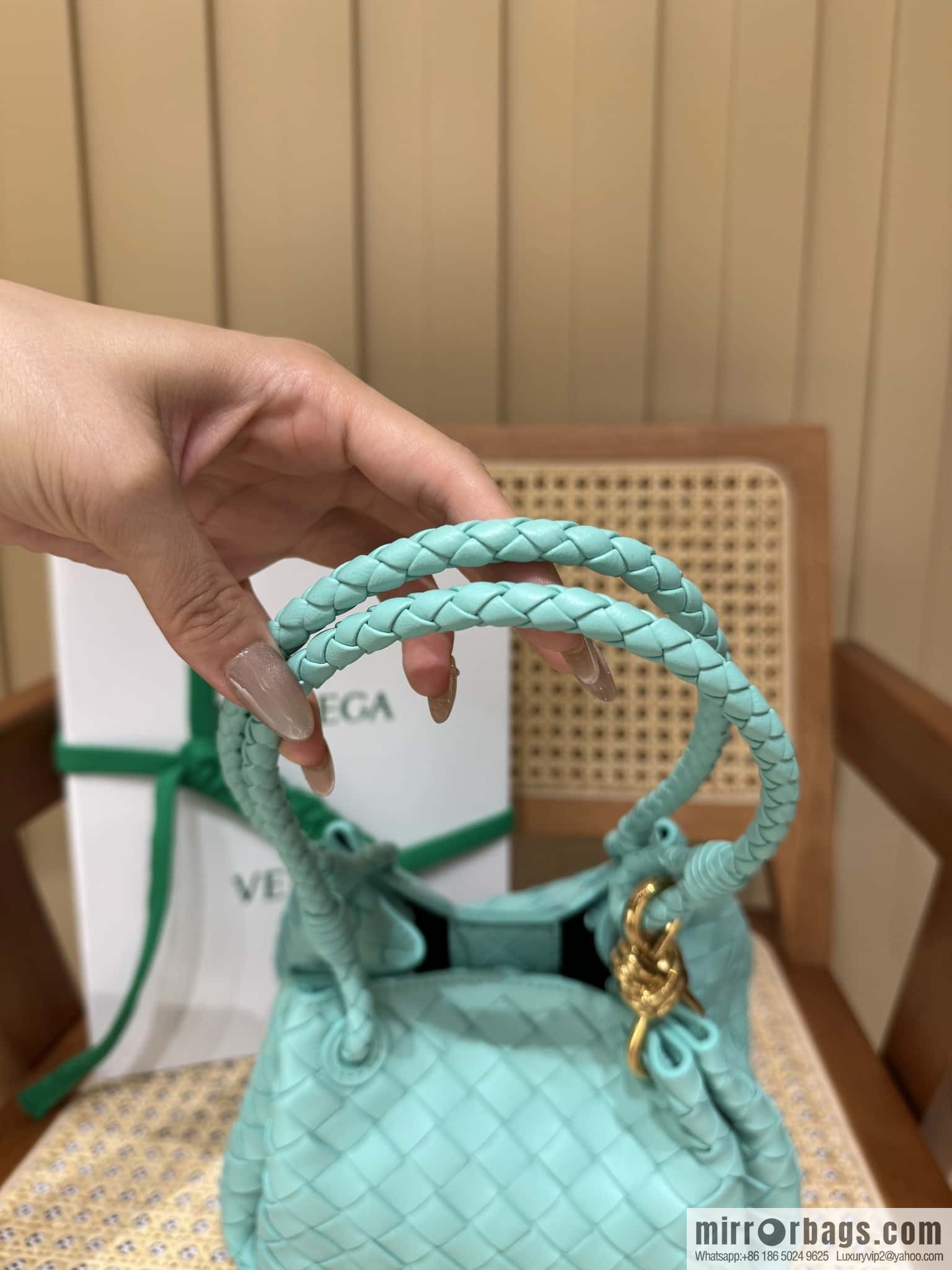 BV ๐๐๐ง๐๐๐๐ช๐ฉ๐ S, Oasis Blue 796569