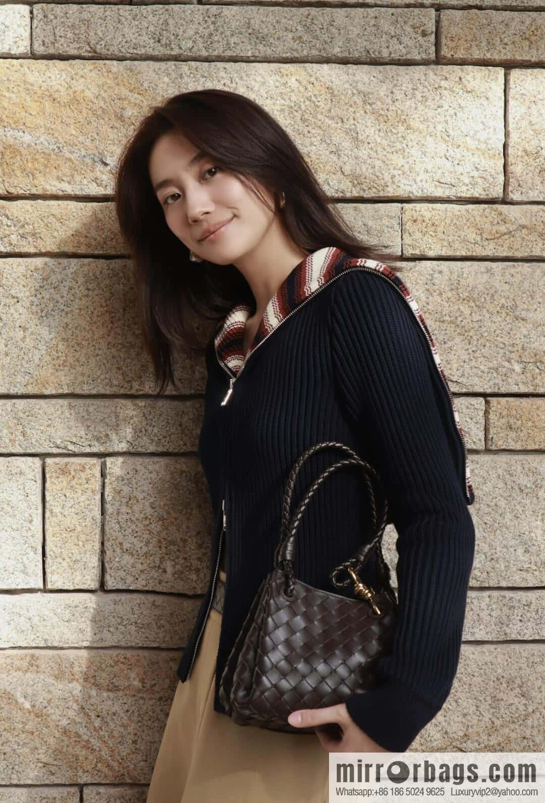 BV 𝙋𝙖𝙧𝙖𝙘𝙝𝙪𝙩𝙚 small, chocolate brown 796569