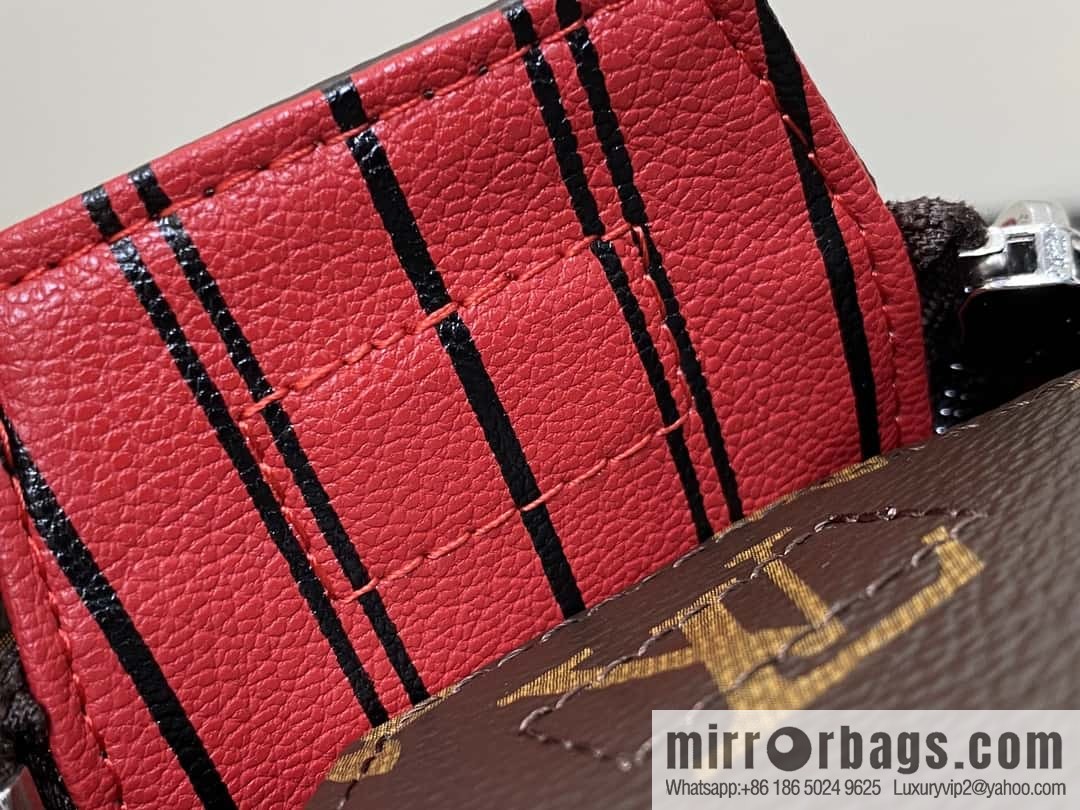 [Boutique‑grade] M12640 presbyopia red, toilet bag series DOPP KIT toilet bag