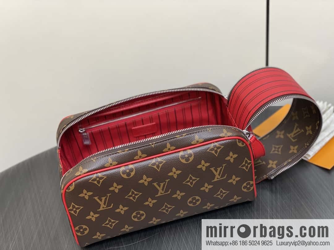[Boutique‑grade] M12640 presbyopia red, toilet bag series DOPP KIT toilet bag