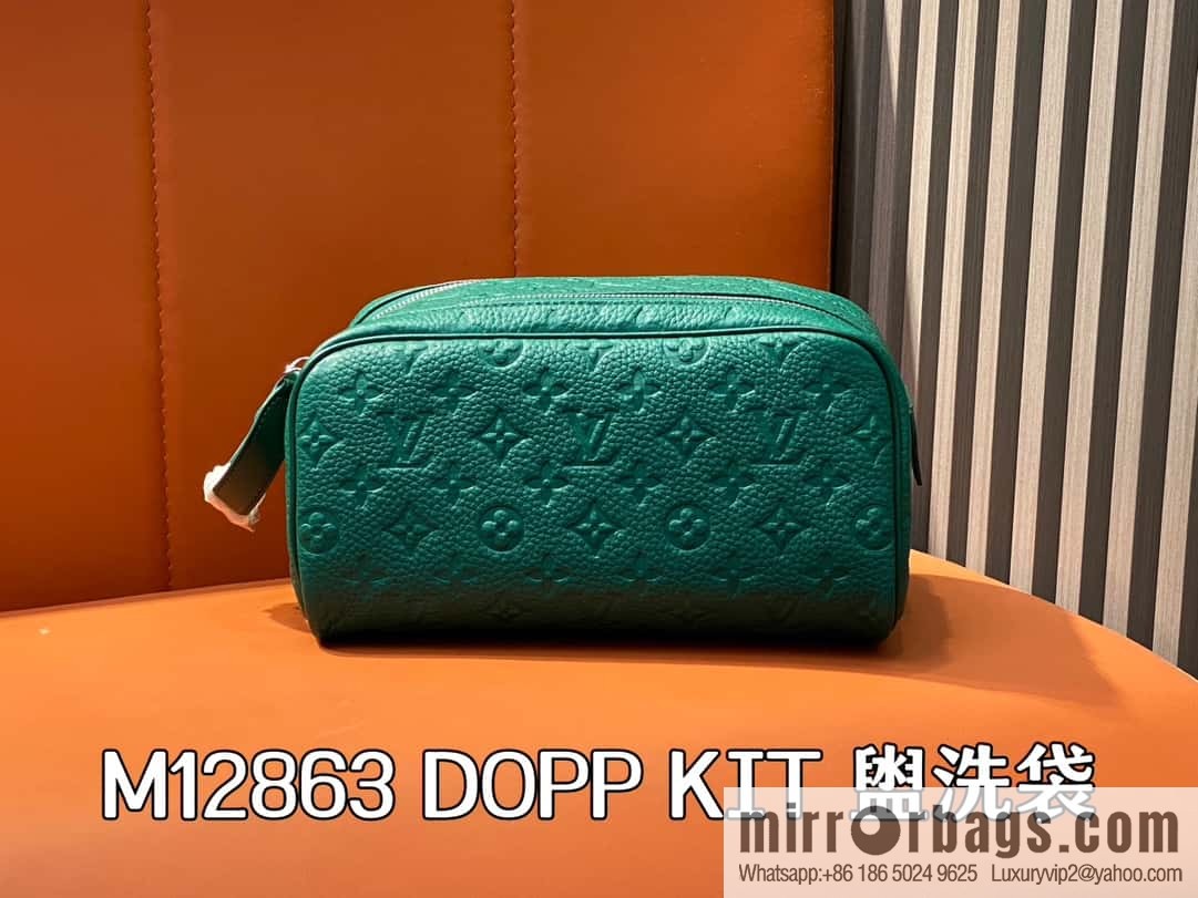 [Boutique‑grade] M12863 green full leather embossed, toilet bag series DOPP KIT toilet bag