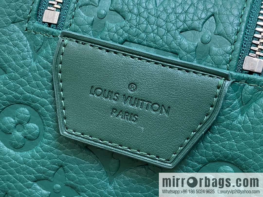 [Boutique‑grade] M12863 green full leather embossed, toilet bag series DOPP KIT toilet bag