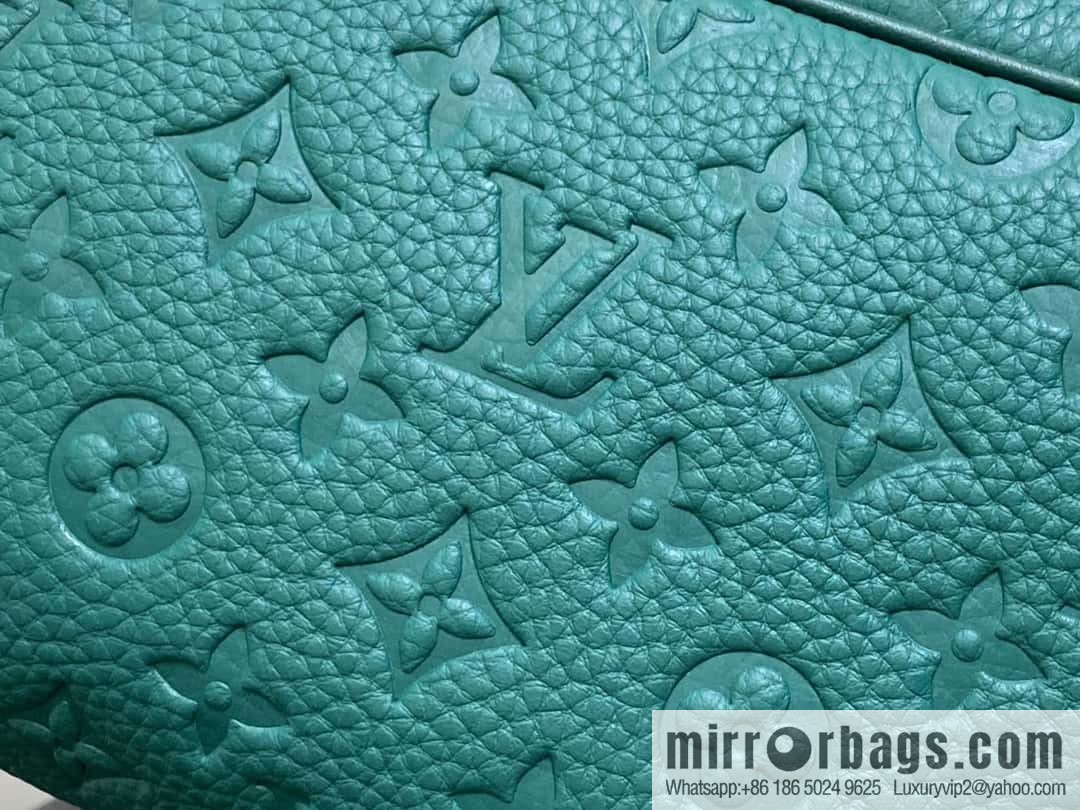 [Boutique‑grade] M12863 green full leather embossed, toilet bag series DOPP KIT toilet bag