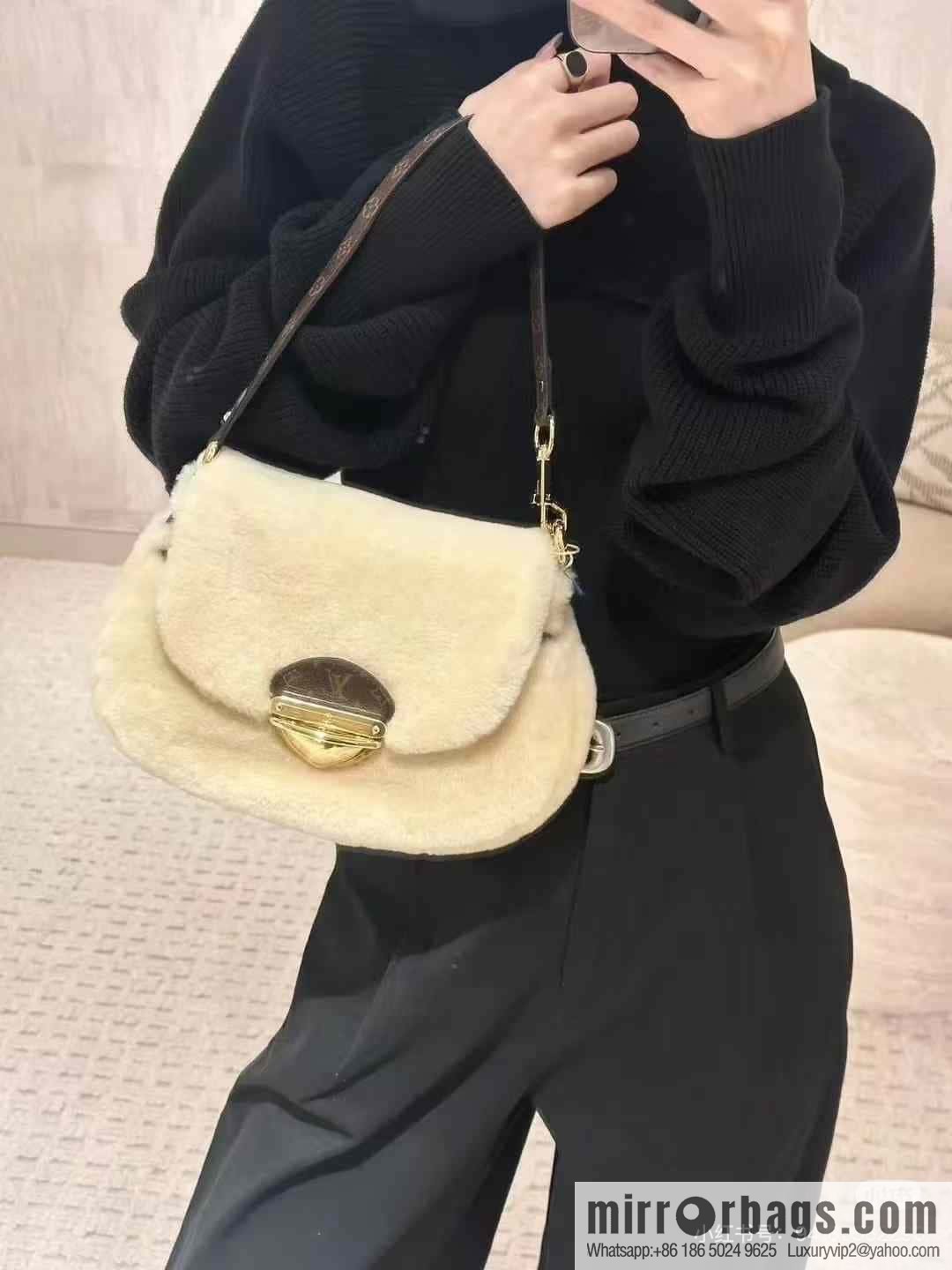 [Boutique‑grade] M12097 meters white plush, underarm bag ingot bag series SUNSET handbag