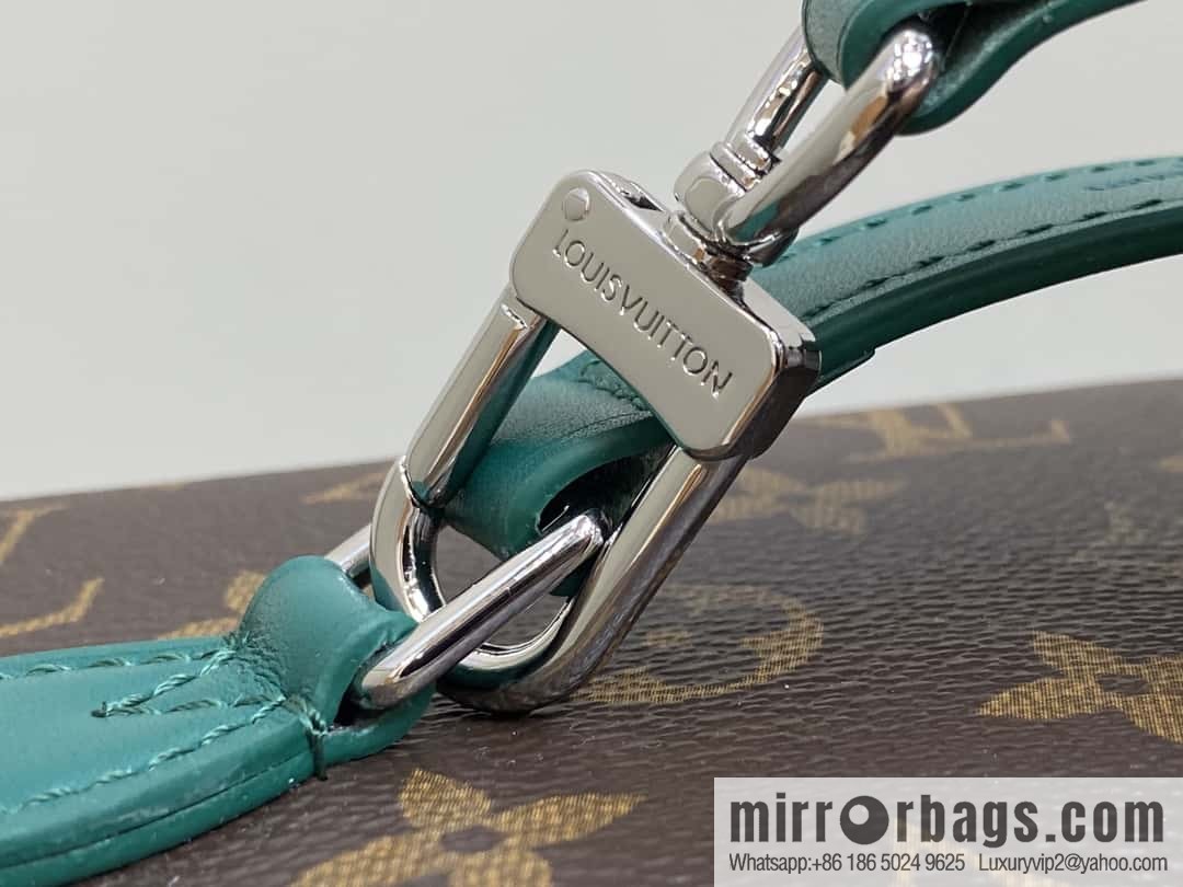 [Boutique‑grade] M12667 presbyopia green, medium cosmetic bag Nice cosmetic bag