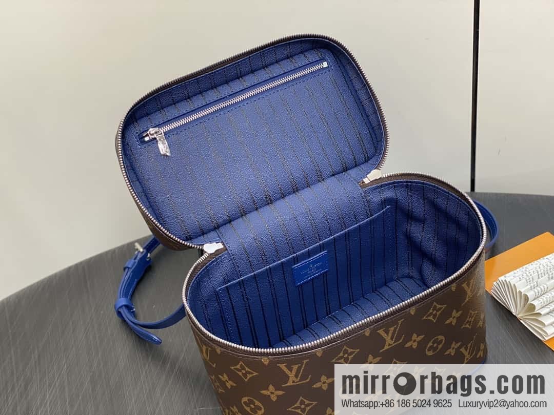 [Boutique‑grade] M12668 presbyopia blue, medium cosmetic bag Nice cosmetic bag