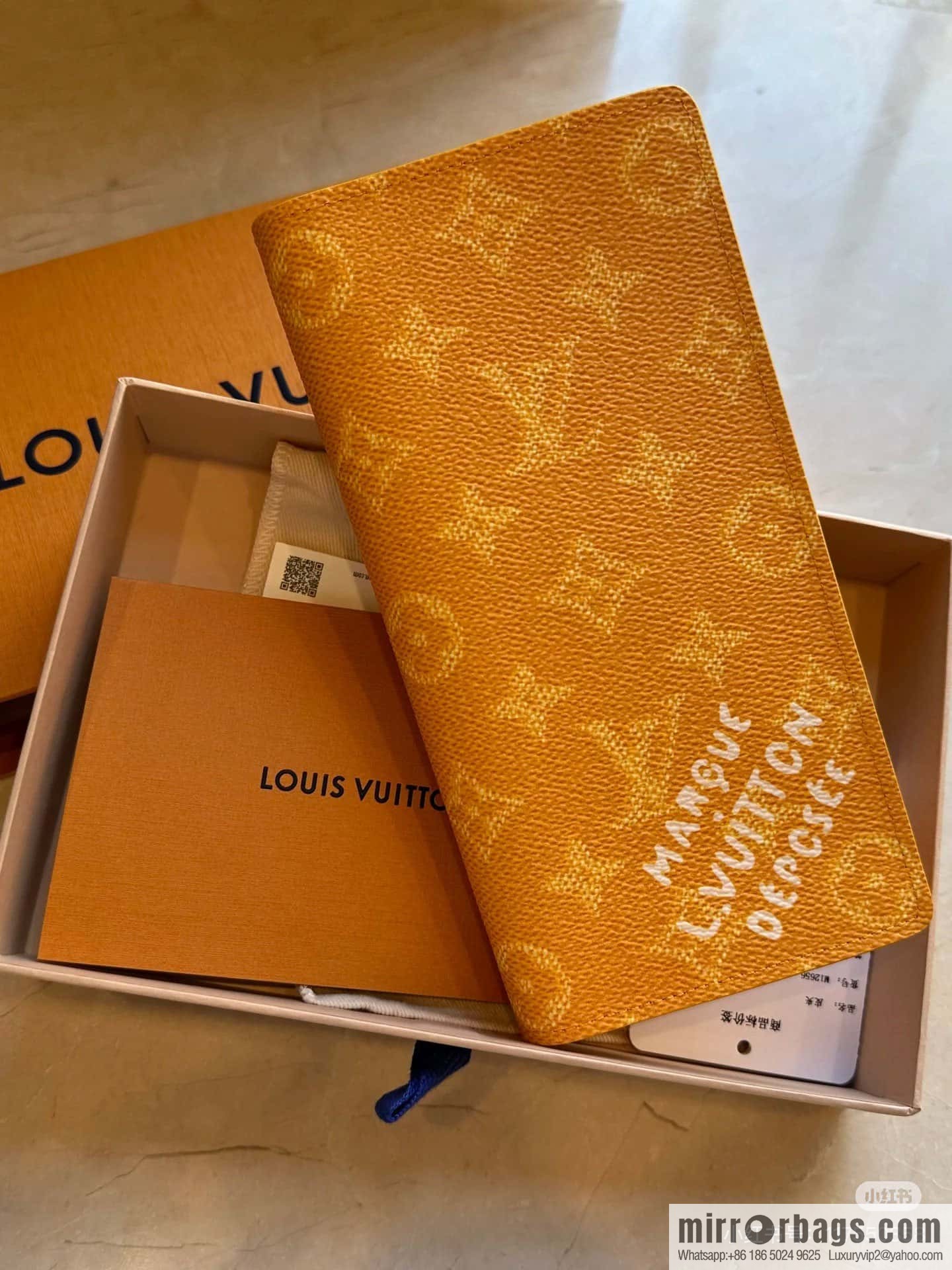 [Boutique‑grade] M12656 yellow flower silk screen printing, long suit clip wallet series BRAZZA wallet