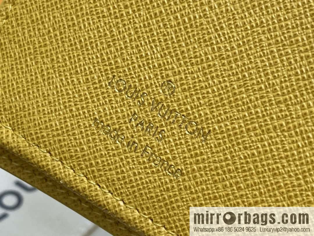 [Boutique‑grade] M12656 yellow flower silk screen printing, long suit clip wallet series BRAZZA wallet