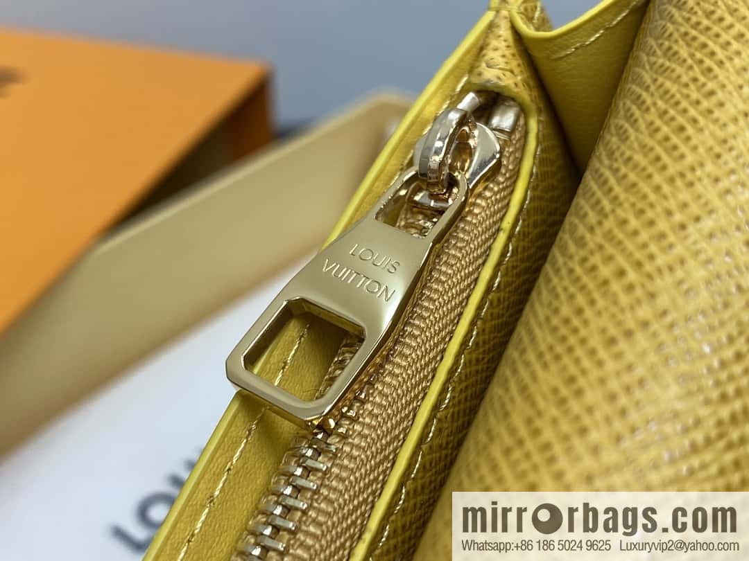 [Boutique‑grade] M12656 yellow flower silk screen printing, long suit clip wallet series BRAZZA wallet