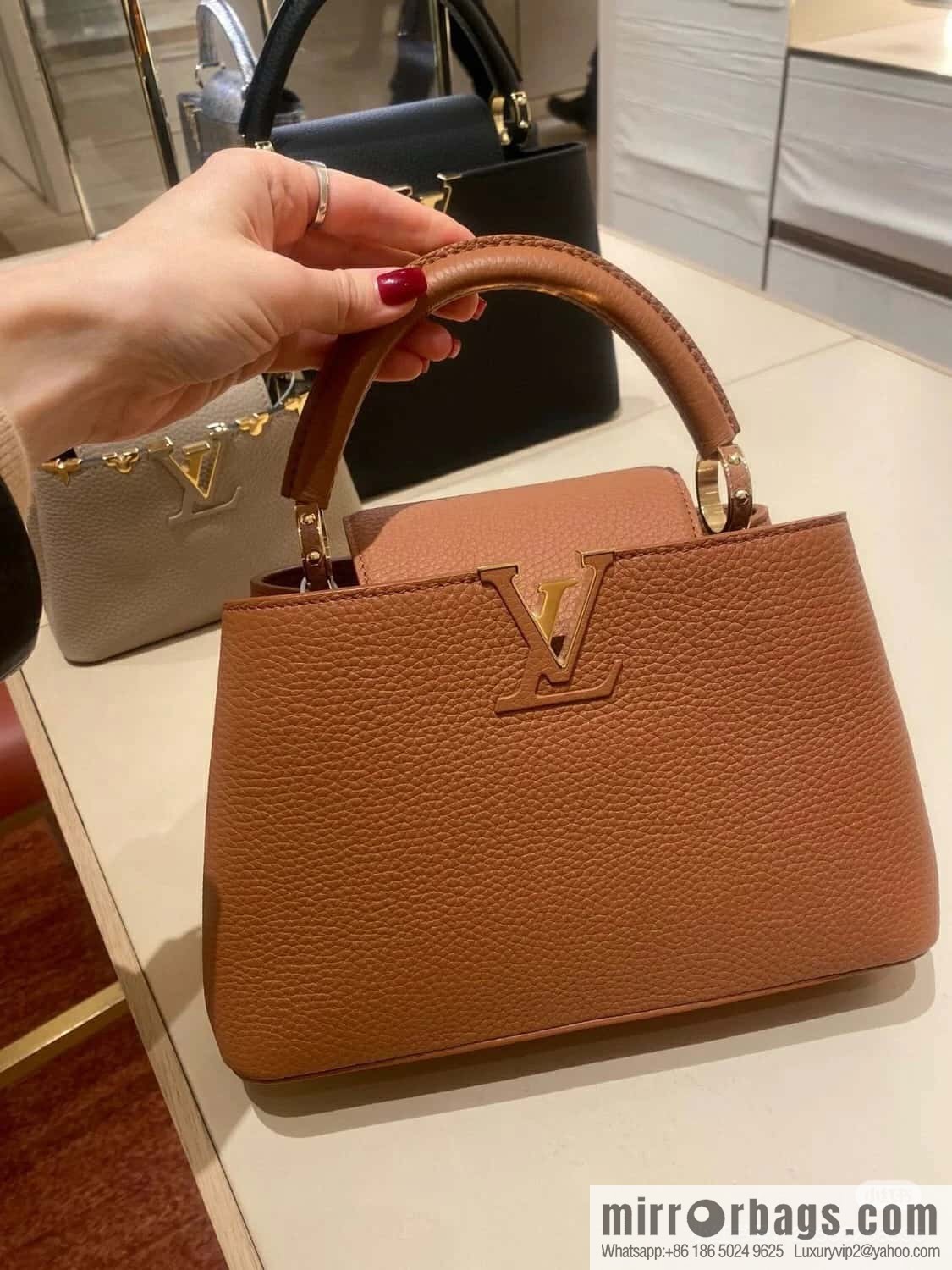 [Boutique‑grade] M25089 brown M24545 full leather cap that English series CAPUCINES mini handbag