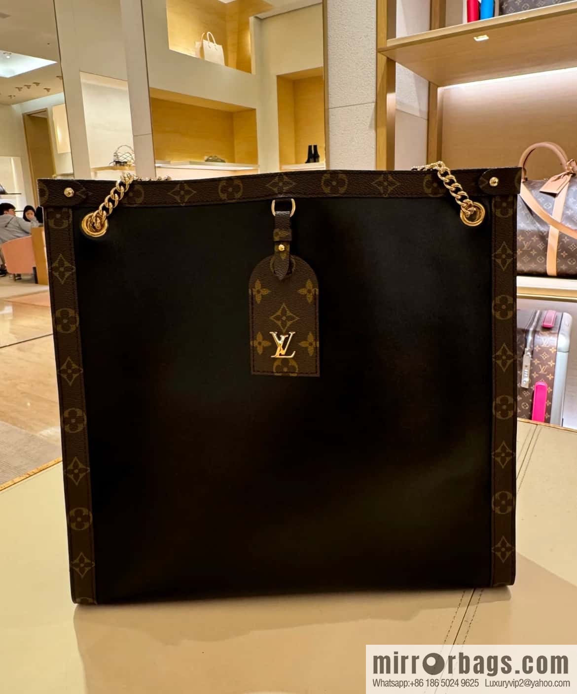 [Boutique‑grade] M13137 black/presbyopia, tote bag series Nova MM tote bag