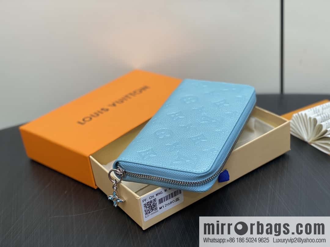 [Premium‑quality] M12680 pearlescent blue full leather embossed, single zipper wallet series Zippy zipper wallet