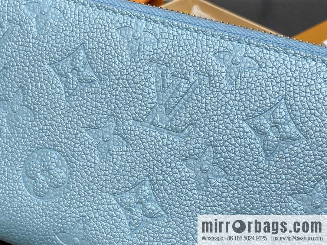 [Premium‑quality] M12680 pearlescent blue full leather embossed, single zipper wallet series Zippy zipper wallet