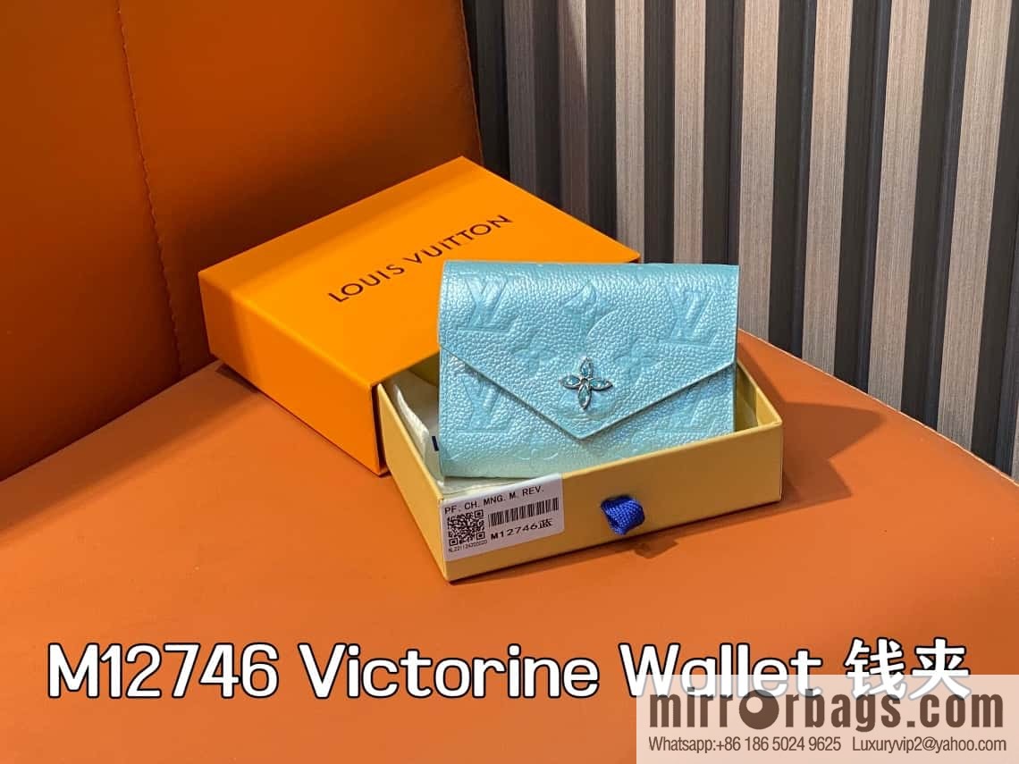 [Boutique‑grade] M12746 pearlescent blue, three-fold wallet series Victorine Wallet wallet